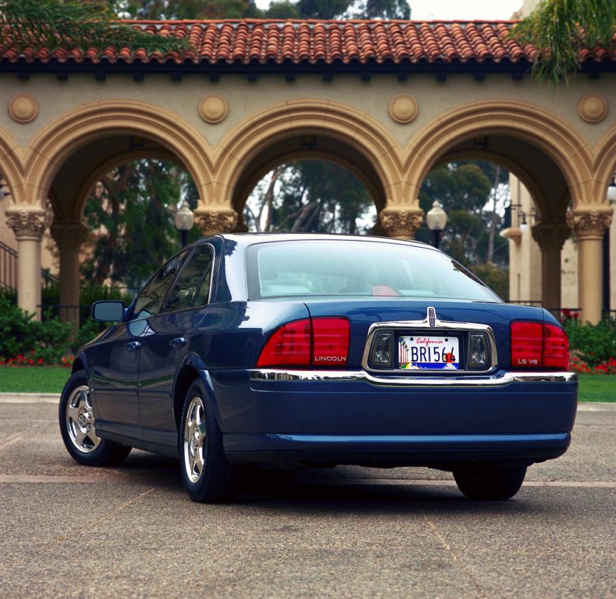  Lincoln LS 2000 года  (фото 52 из 57)